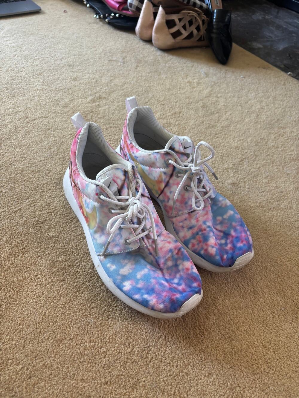 Nike Roshe One Cherry Blossom Floral Print